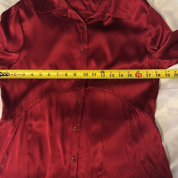 Anne Klein silk red button down blouse - Picture 6 of 10